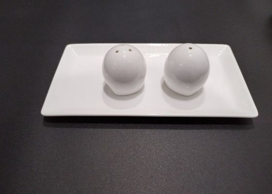購入 セラミック調味料シェイカ 塩と胡桃のシェイカ セマリックのセット online manufacture