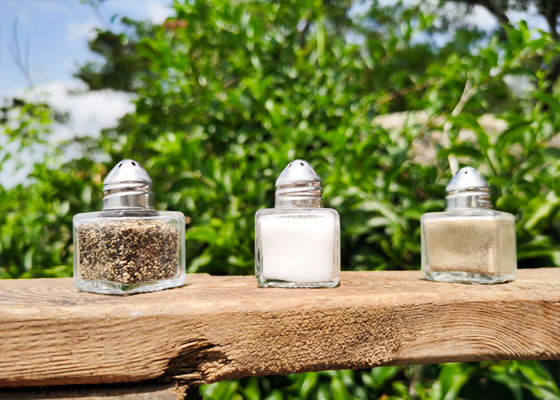 comprar Conjunto de batidora de 17 ml con recipientes de vidrio y tapas metálicas - Perfecto para condimentar sus platos online manufacture
