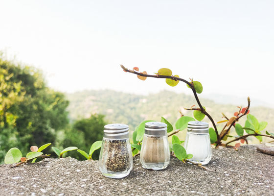 Mua Nhập xách hoặc đóng gói theo yêu cầu của bạn Glass Salt And Pepper Shaker Set With Condiments online manufacture