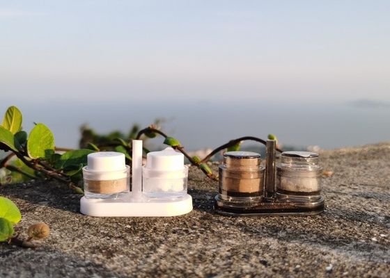 Buy Disposable Plastic Shakers For Salt And Black Pepper Seasonings Efficient Travel Convenient online manufacture