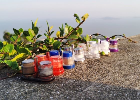 Mua Một lần sử dụng nhựa Shakers cho gia vị của muối và ớt đen Tăng hương vị Đèn cầm tay online manufacture