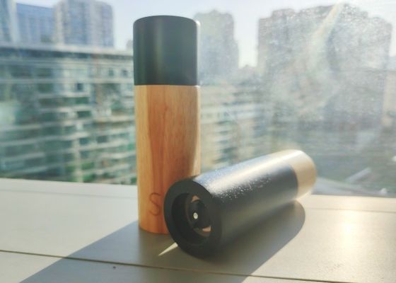 購入 276g セラミックコア 塩と胡?? 粉砕機 スタイリッシュゴム製の木瓶 online manufacture