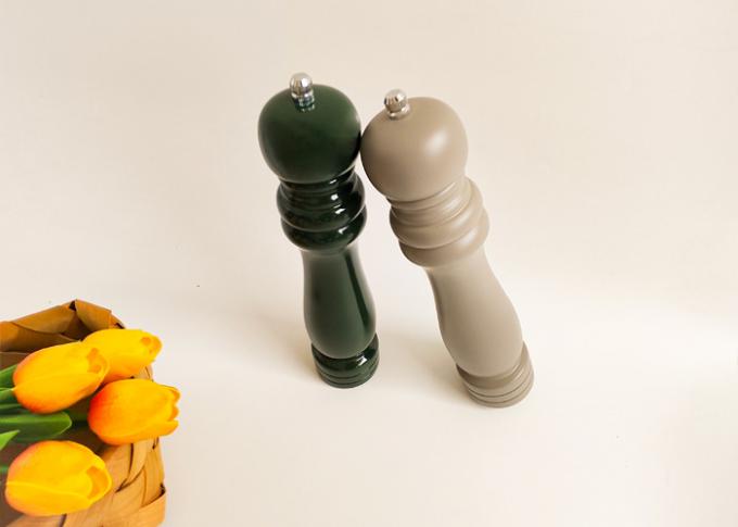 Rubber Wood Salt And Pepper Grinder Spray Pu Glossy Paint Manual And Refillable Grinder 0